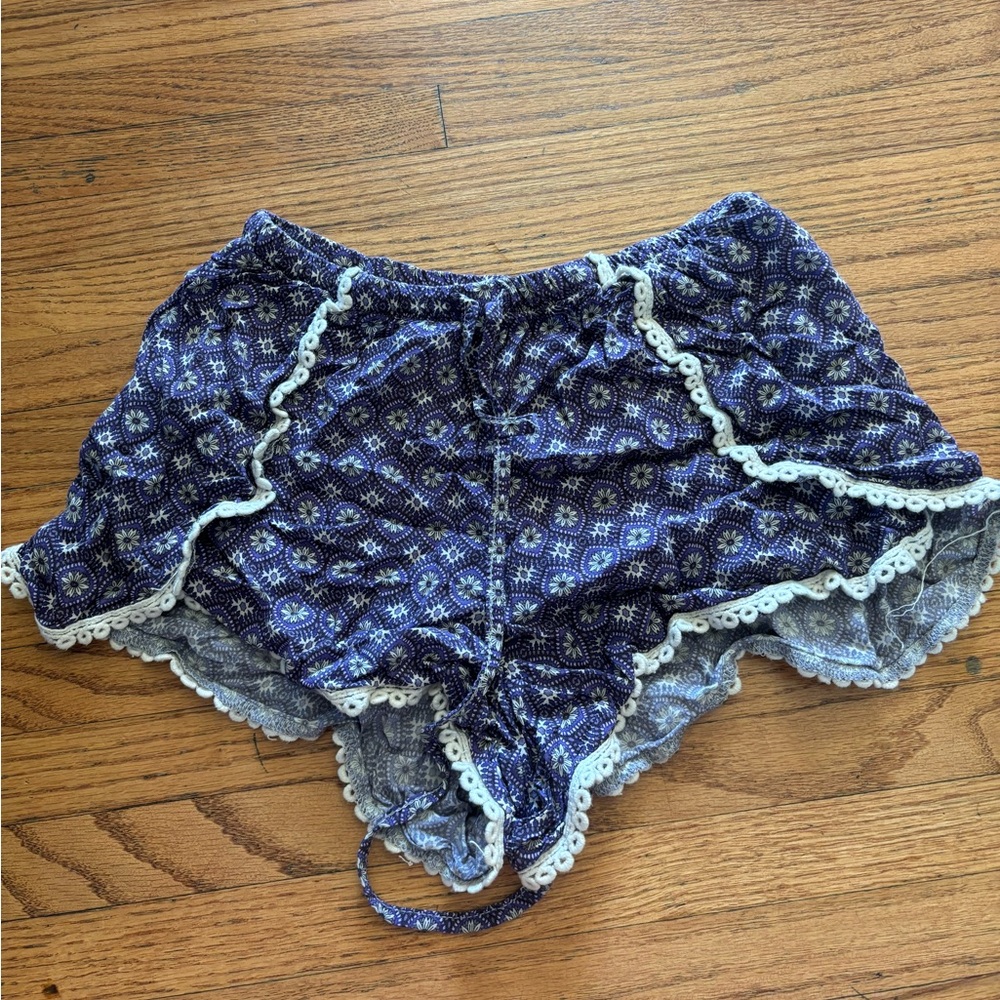 Subdued soft shorts